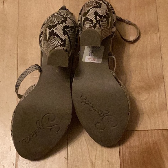 Seychelles heels - Picture 3 of 3